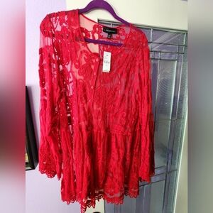 18/20 Lane Bryant bell sleeve lace top